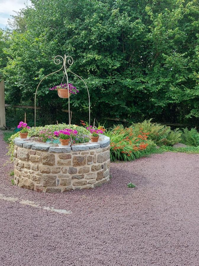 Le Petit Bois Normand - Chambre D'Hote Bed and Breakfast Champ-du-Boult Eksteriør billede